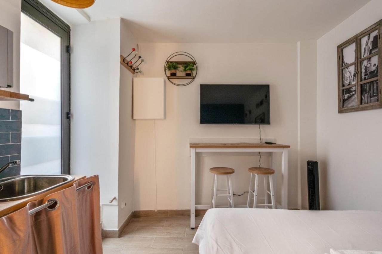 Апартаменты Studio In The Marais District - Paris - Welkeys Экстерьер фото
